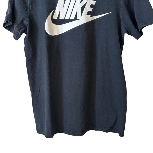 Nike Men’s The Nike Tee Short Sleeve Logo T Shirt Black Size Small Athletic Cut - Picture 4 of 6